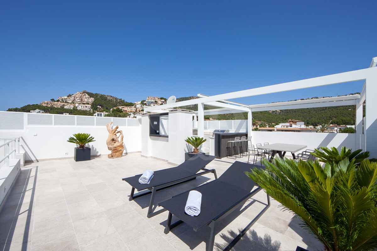Cielo Penthouse, Gallery 13