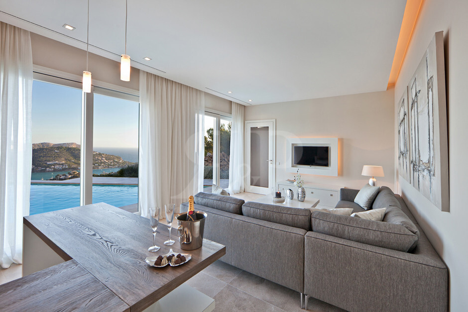 Mega Villa Mont Port, Gallery 19