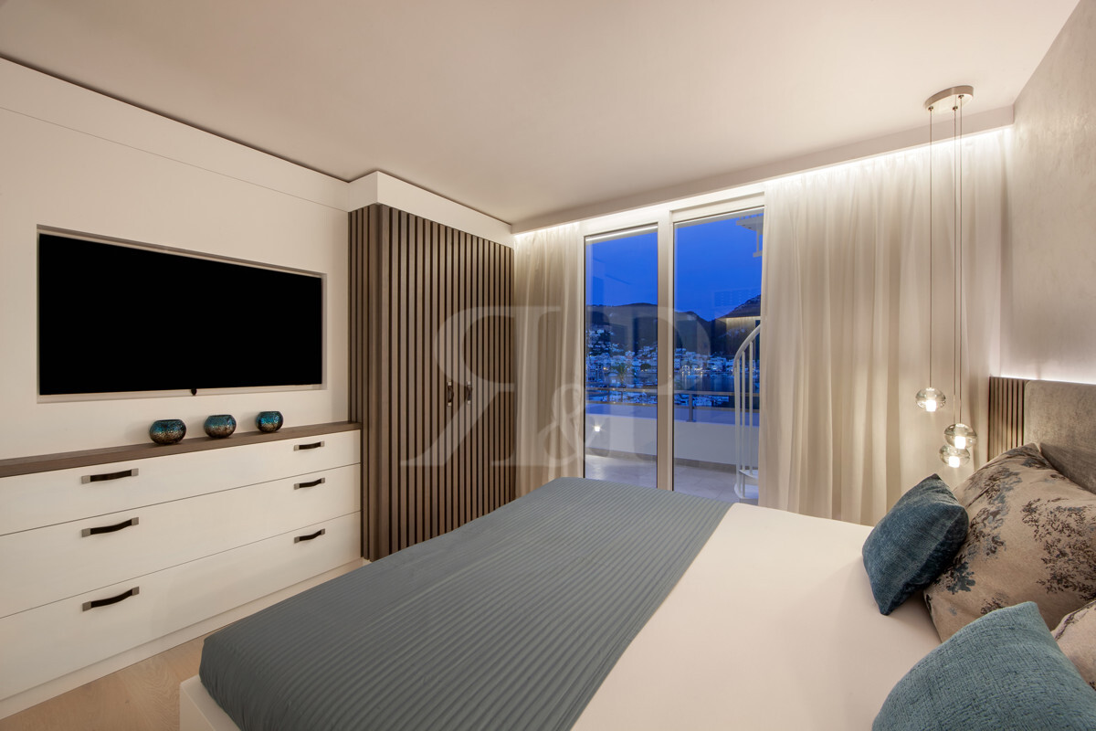 Cielo Penthouse, Gallery 18