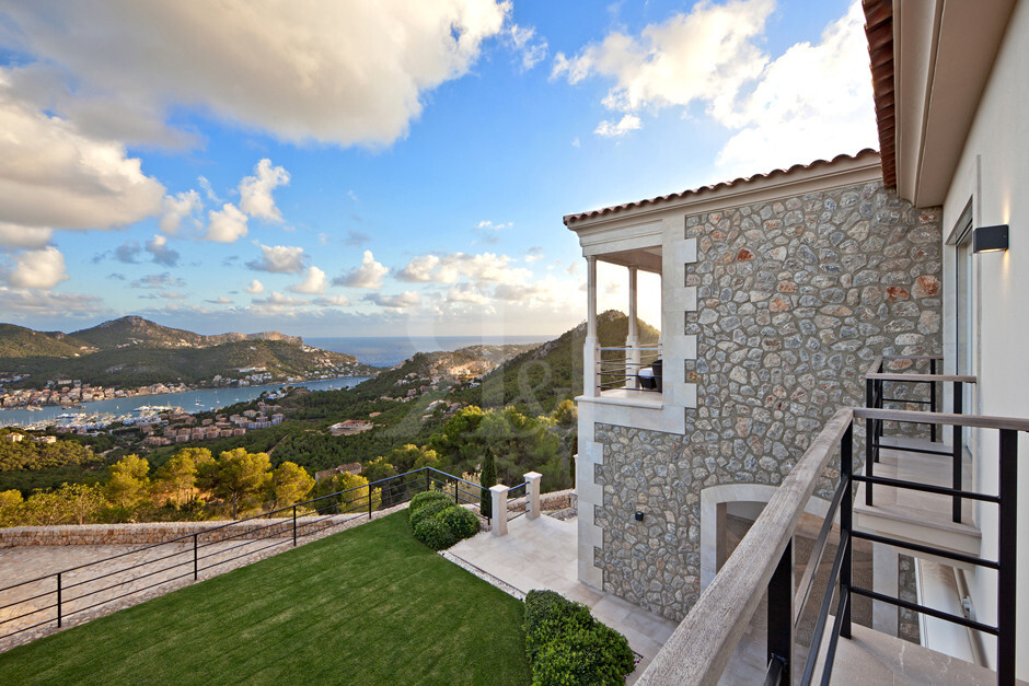 Mega Villa Mont Port, Gallery 30
