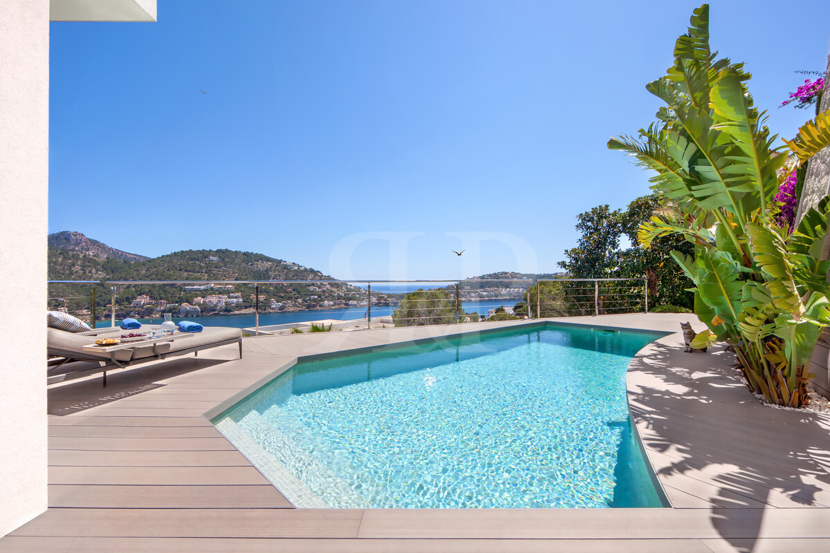 Villa de nueva construcción con espectaculares vistas al puerto, Puerto de Andratx
