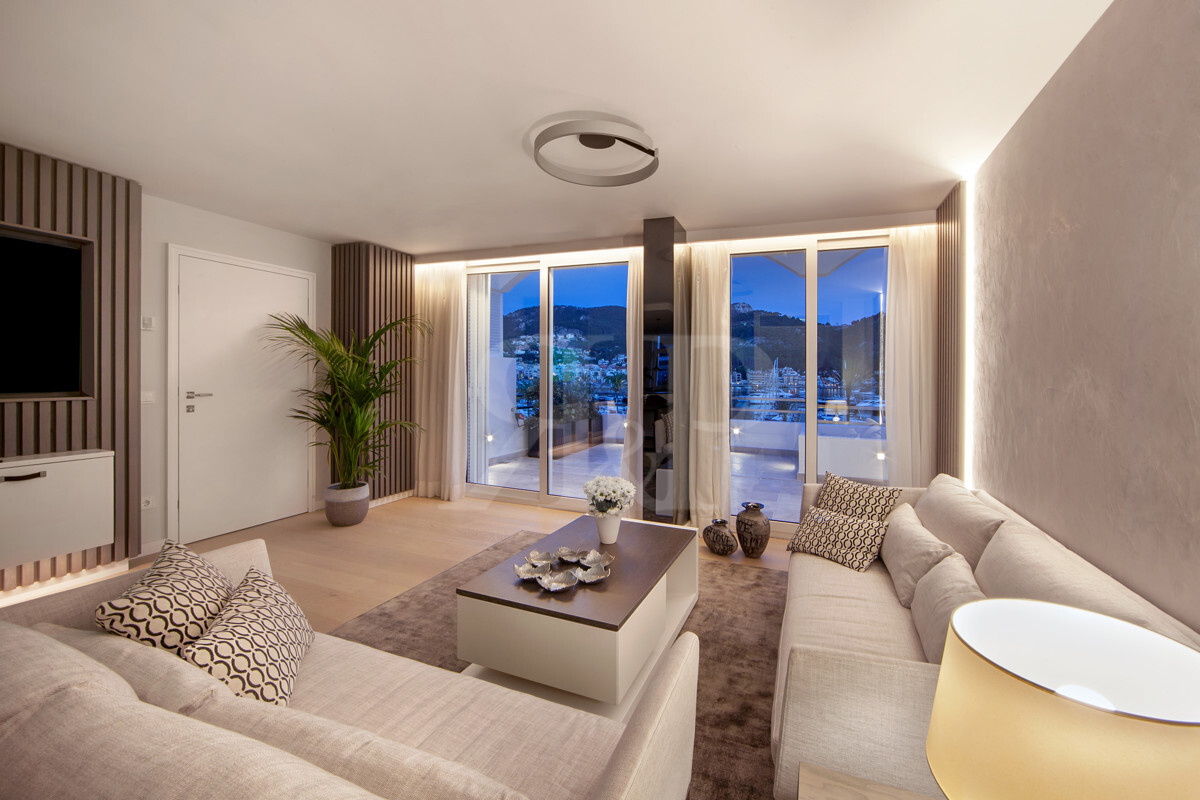 Cielo Penthouse, Gallery 19