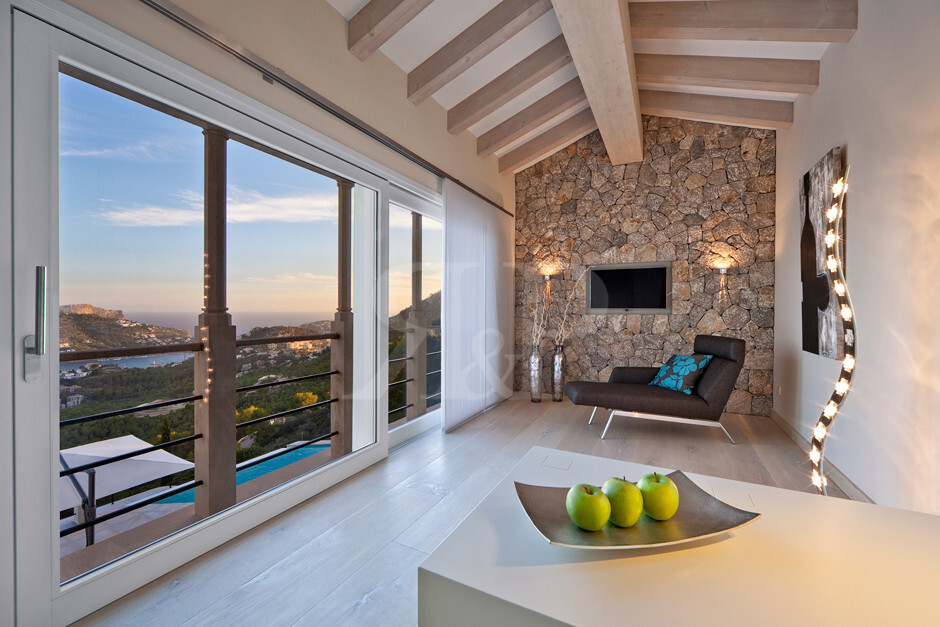 Mega Villa Mont Port, Gallery 24