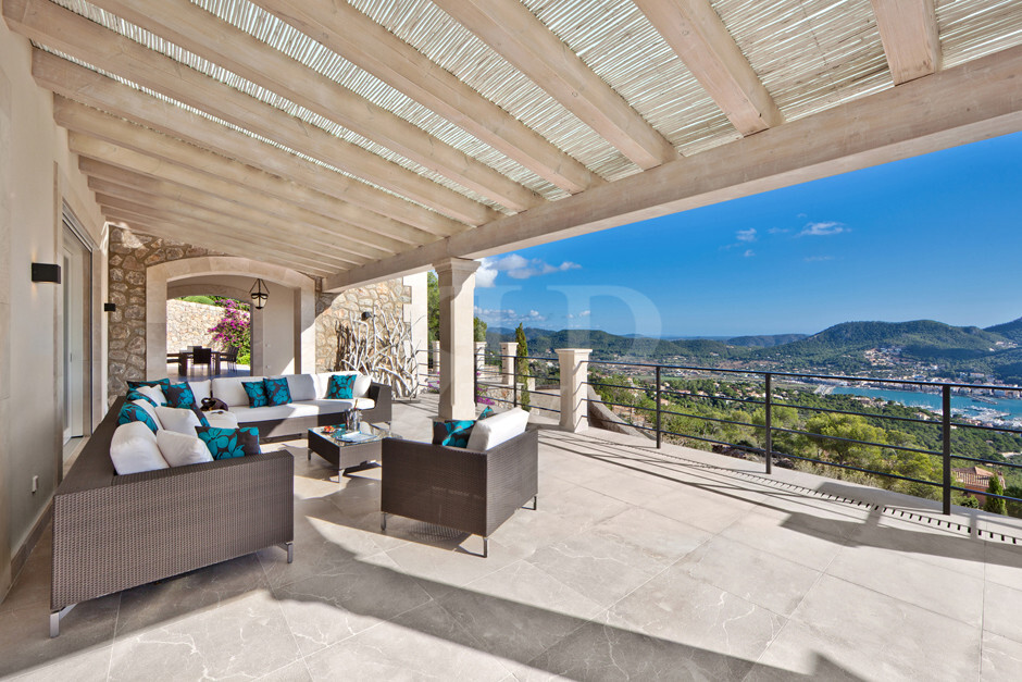 Mega Villa Mont Port, Gallery 38