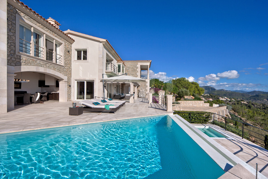 Mega Villa Mont Port, Gallery 32