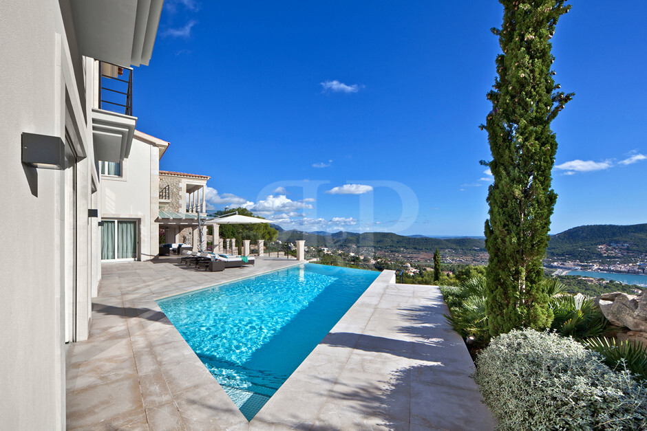 Mega Villa Mont Port, Gallery 34