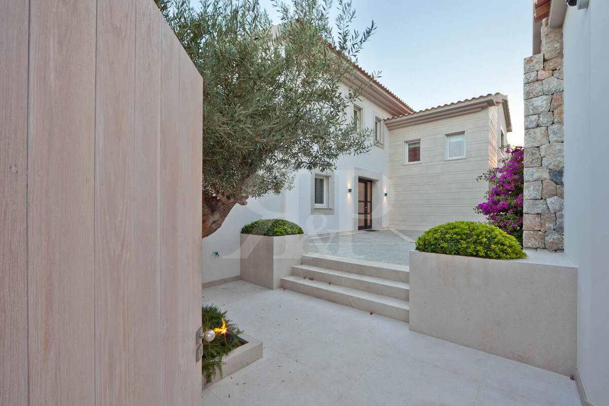 First Line Villa, Bildergalerie 38